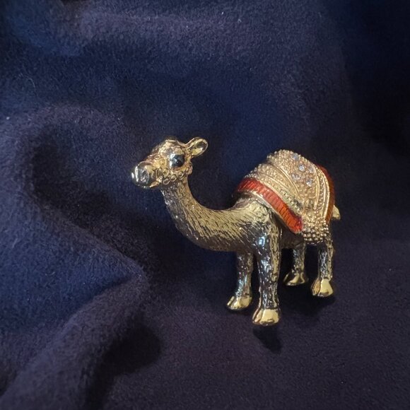 Lovely Camel "Limoges-Like Snuff Box"-Beautifully Made Gold with Lift-Lid "Hump" - Picture 7 of 12